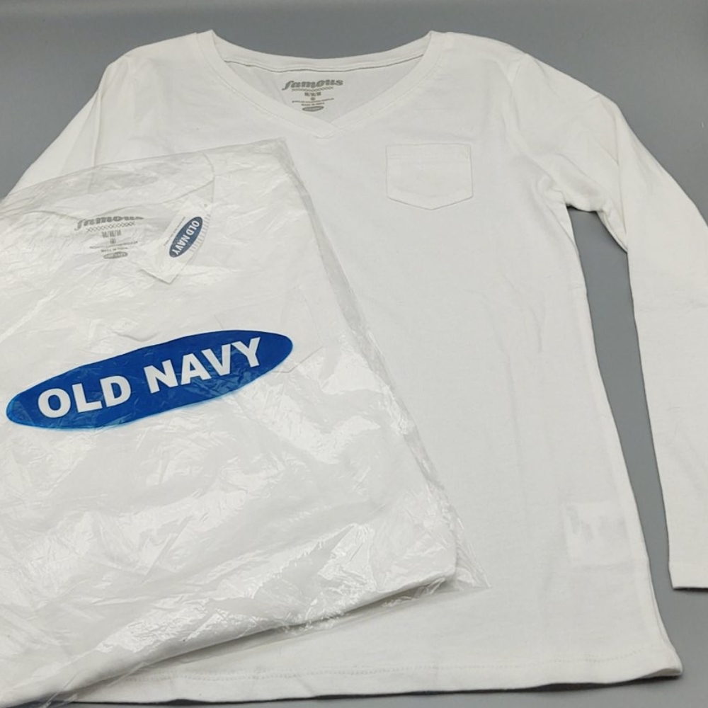 (2) OLD NAVY New Long Sleeve V-neck Tees Sz. 8